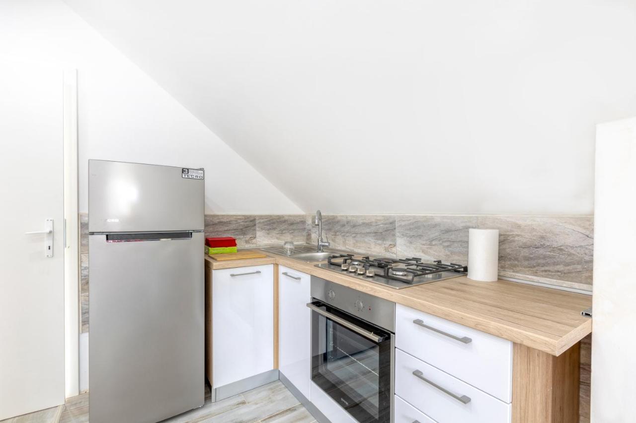 Apartman Vedro Polje กอสปิช ภายนอก รูปภาพ